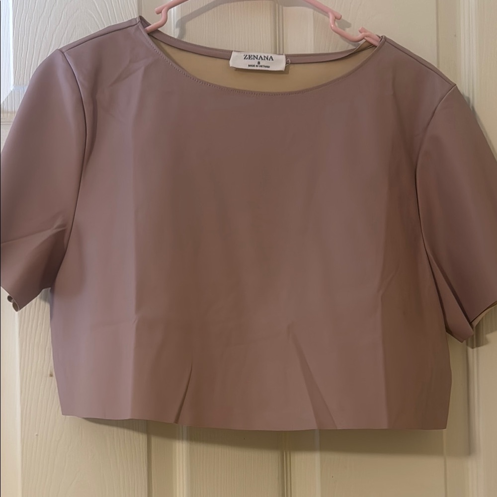 Zenana Outfitters Pink Boxy Crop Top Short Sleeve. Never worn!!